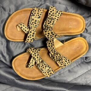 Leopard Print Sandals with Buckle Straps